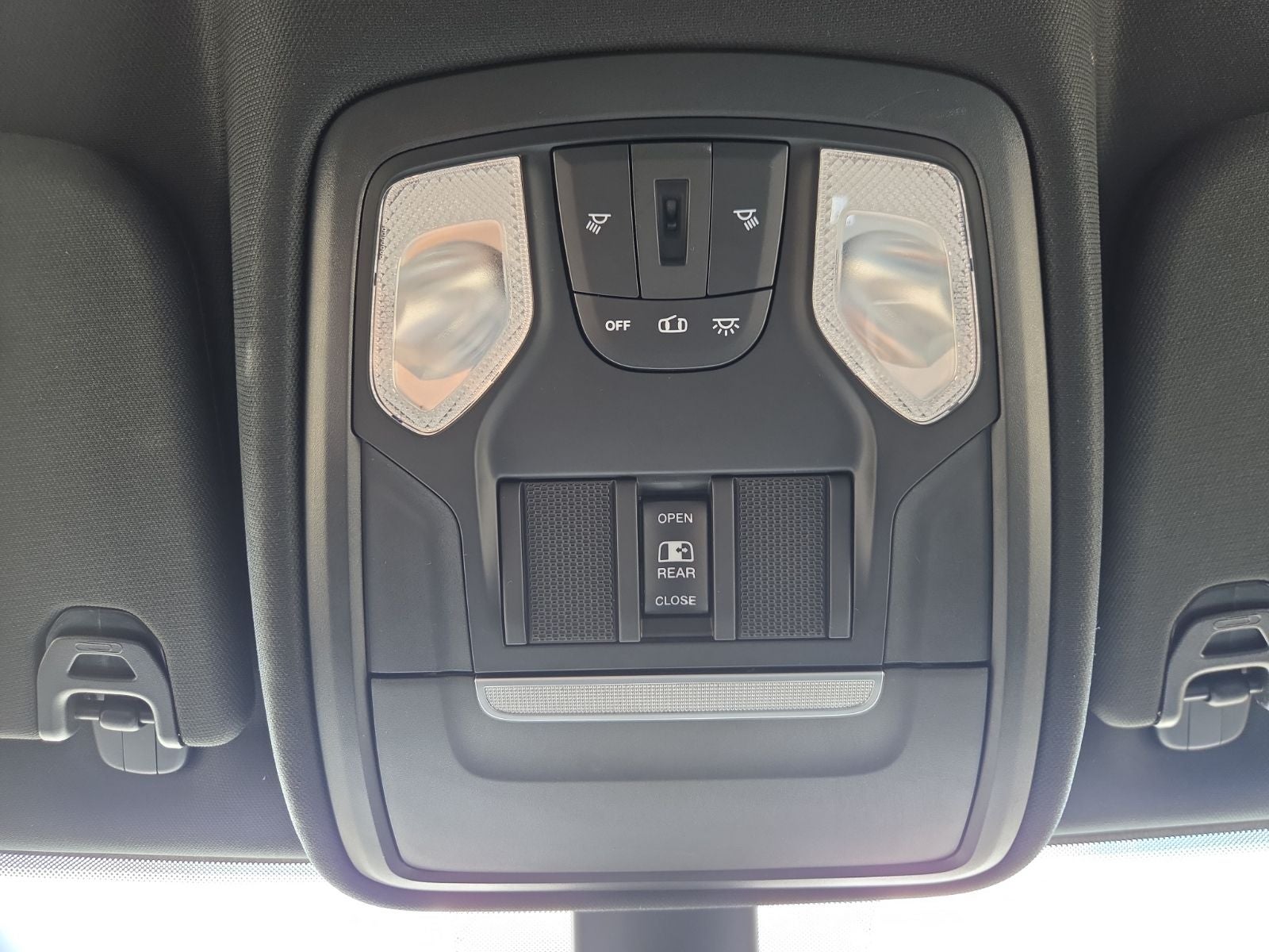 2021 RAM 1500 Big Horn Crew Cab 4x4 5'7' Box