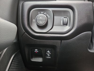 2021 RAM 1500 Big Horn Crew Cab 4x4 5'7' Box