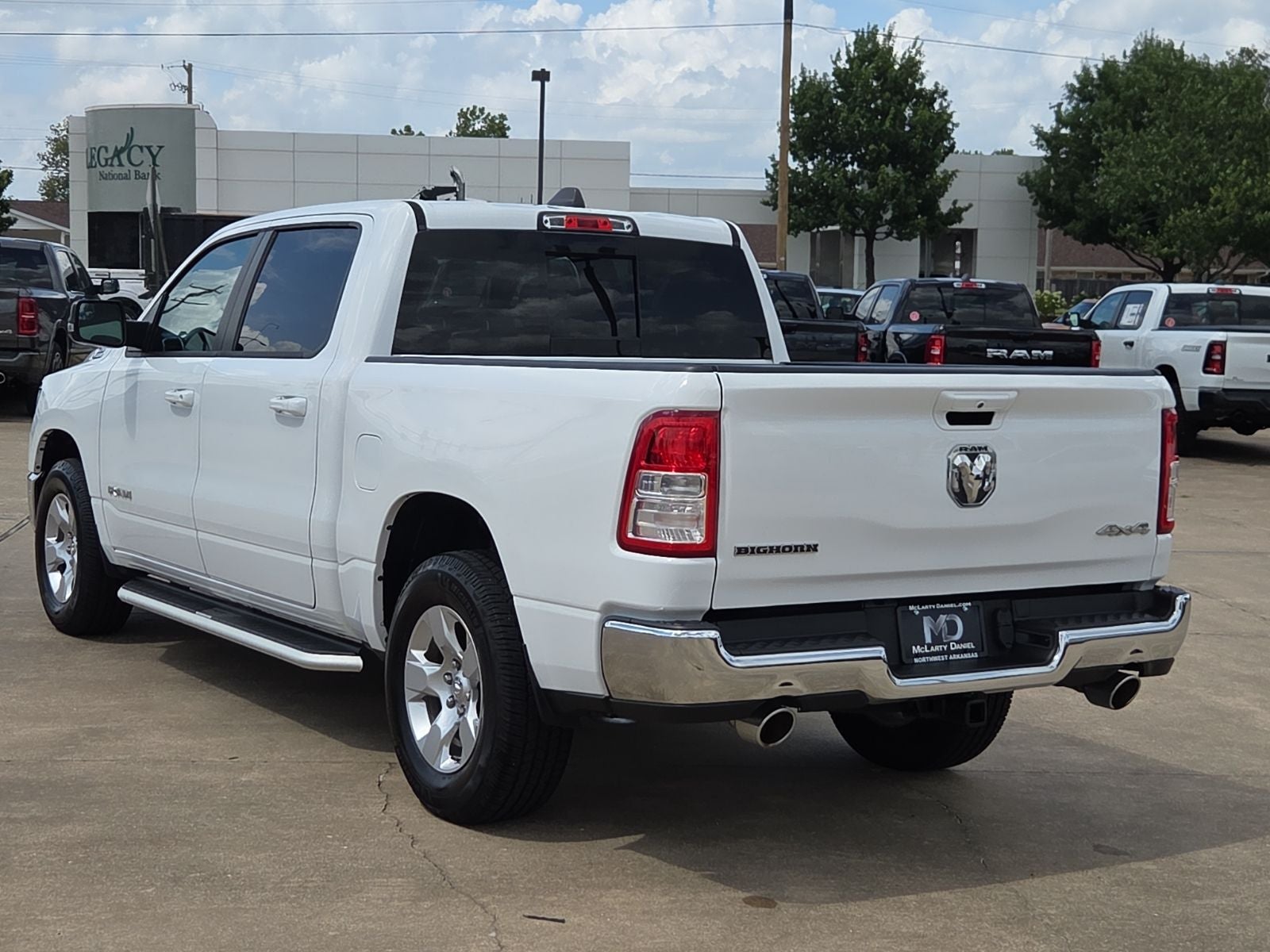 2021 RAM 1500 Big Horn Crew Cab 4x4 5'7' Box