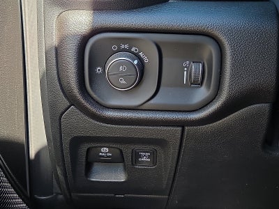 2025 RAM 1500 Warlock Crew Cab 4x4 5'7' Box