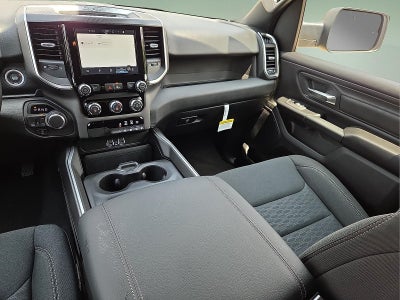 2026 RAM 1500 RAM 1500 EXPRESS CREW CAB 4X4 5'7' BOX