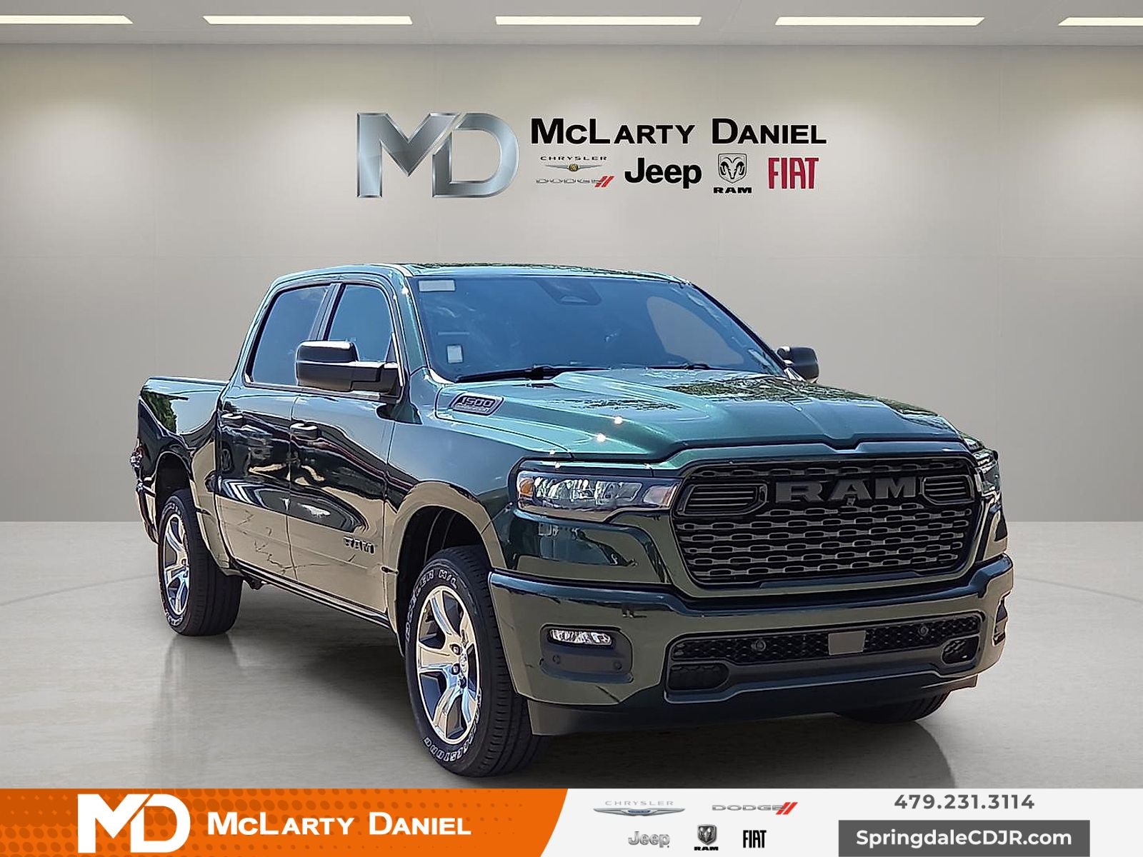 2026 RAM Ram 1500 RAM 1500 EXPRESS CREW CAB 4X4 5'7' BOX