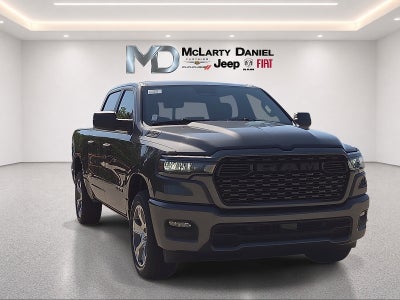 2027 RAM 1500 RAM 1500 EXPRESS CREW CAB 4X4 5'7' BOX