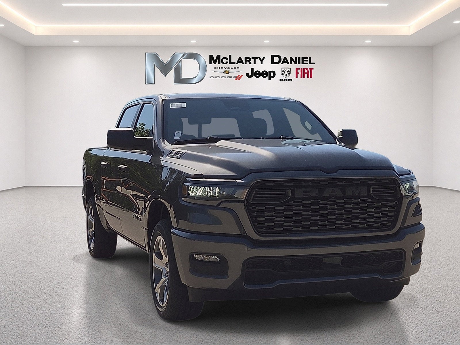 2027 RAM 1500 RAM 1500 EXPRESS CREW CAB 4X4 5'7' BOX