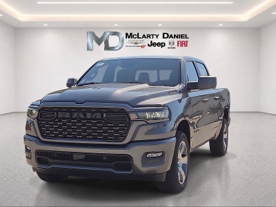 2027 RAM 1500 RAM 1500 EXPRESS CREW CAB 4X4 5'7' BOX