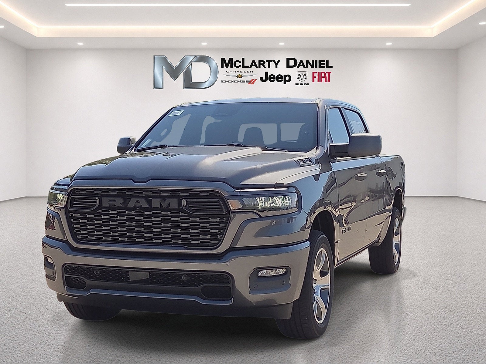 2027 RAM 1500 RAM 1500 EXPRESS CREW CAB 4X4 5'7' BOX
