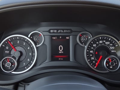 2027 RAM 1500 RAM 1500 EXPRESS CREW CAB 4X4 5'7' BOX