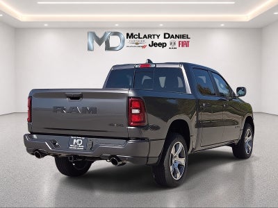 2027 RAM 1500 RAM 1500 EXPRESS CREW CAB 4X4 5'7' BOX