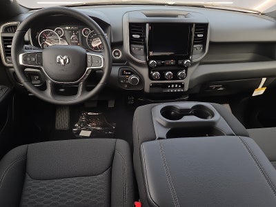2027 RAM 1500 RAM 1500 TRADESMAN CREW CAB 4X4 5'7' BOX