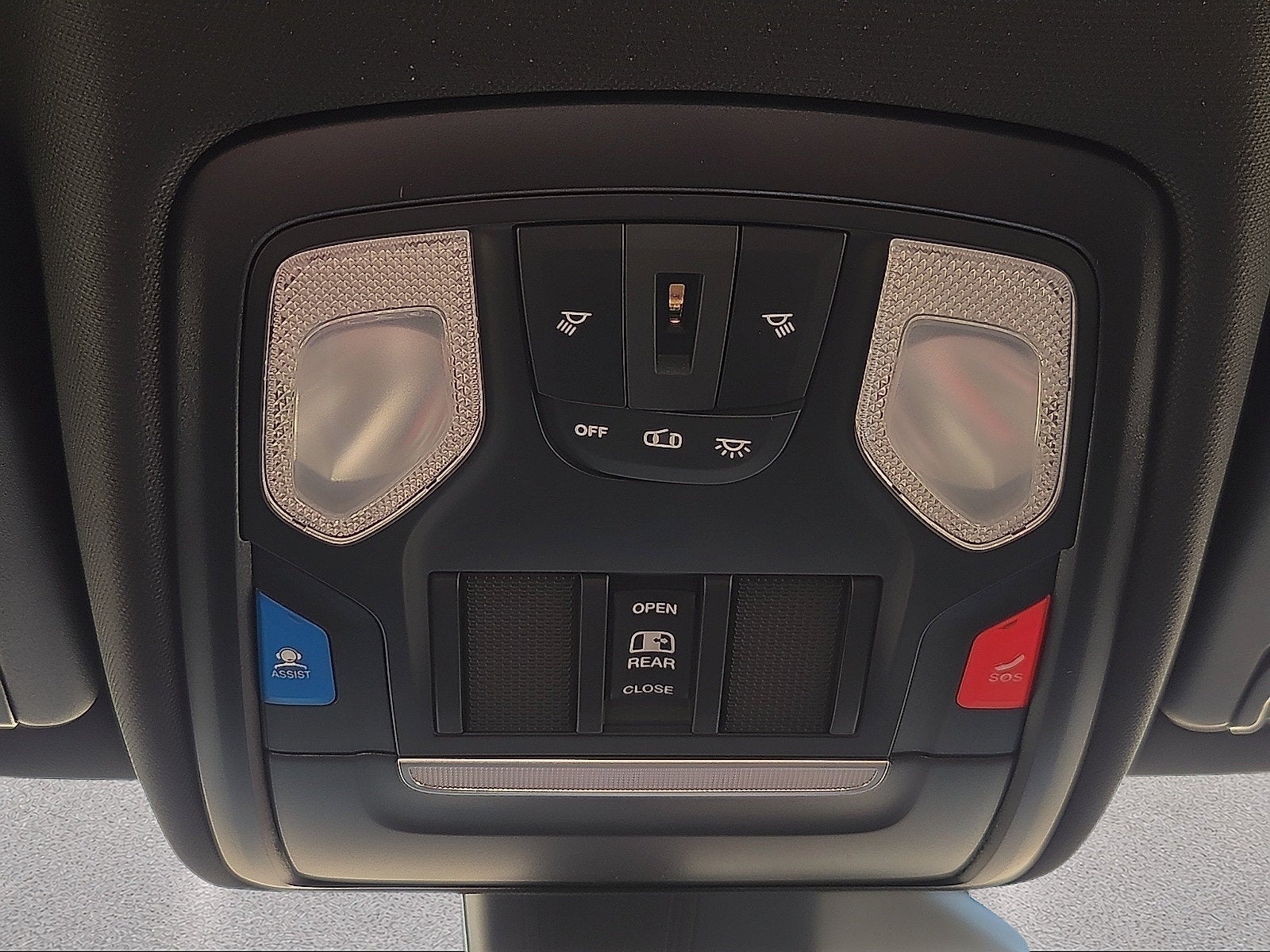 2027 RAM 1500 RAM 1500 EXPRESS CREW CAB 4X4 5'7' BOX