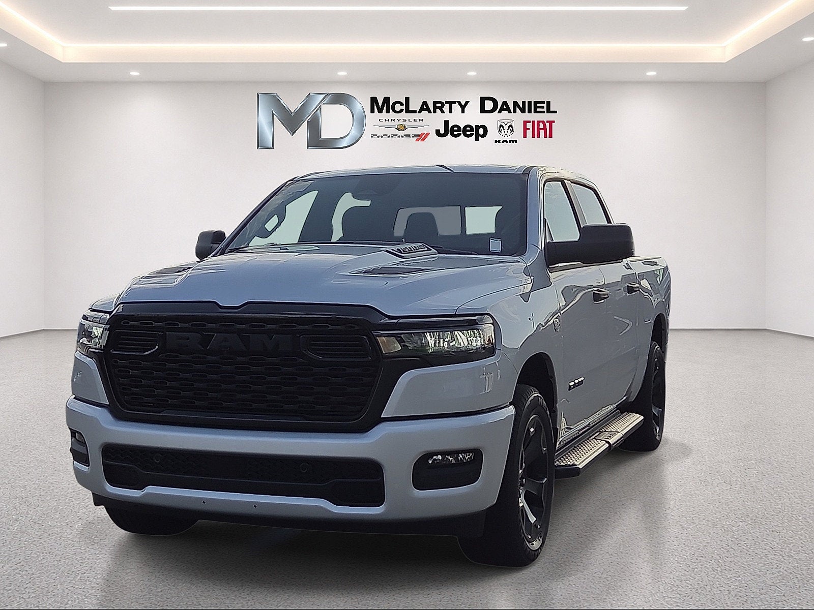 2027 RAM 1500 RAM 1500 EXPRESS CREW CAB 4X4 5'7' BOX