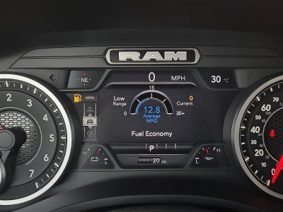 2027 RAM 1500 RAM 1500 EXPRESS CREW CAB 4X4 5'7' BOX