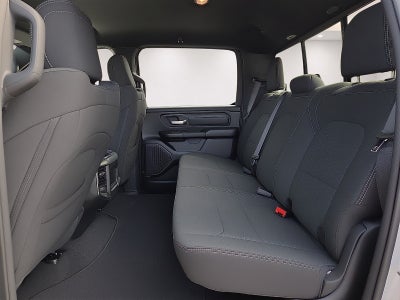 2027 RAM 1500 RAM 1500 EXPRESS CREW CAB 4X4 5'7' BOX