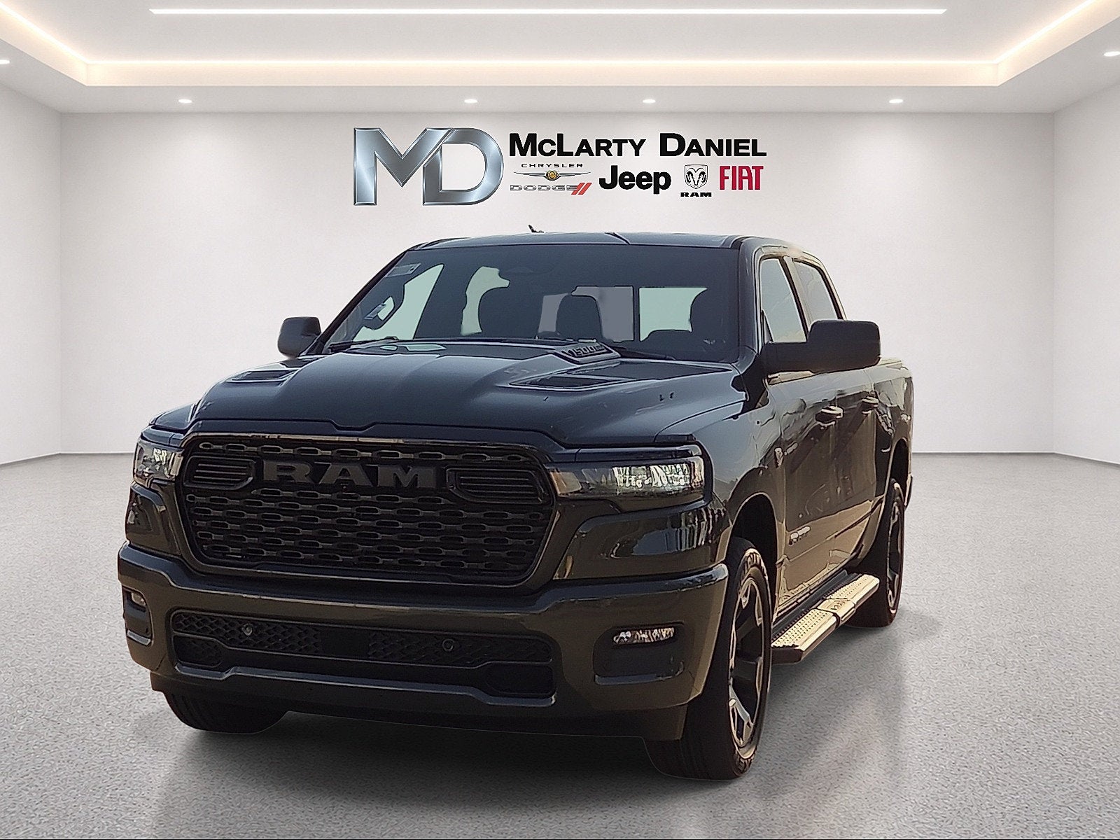 2027 RAM 1500 RAM 1500 EXPRESS CREW CAB 4X4 5'7' BOX