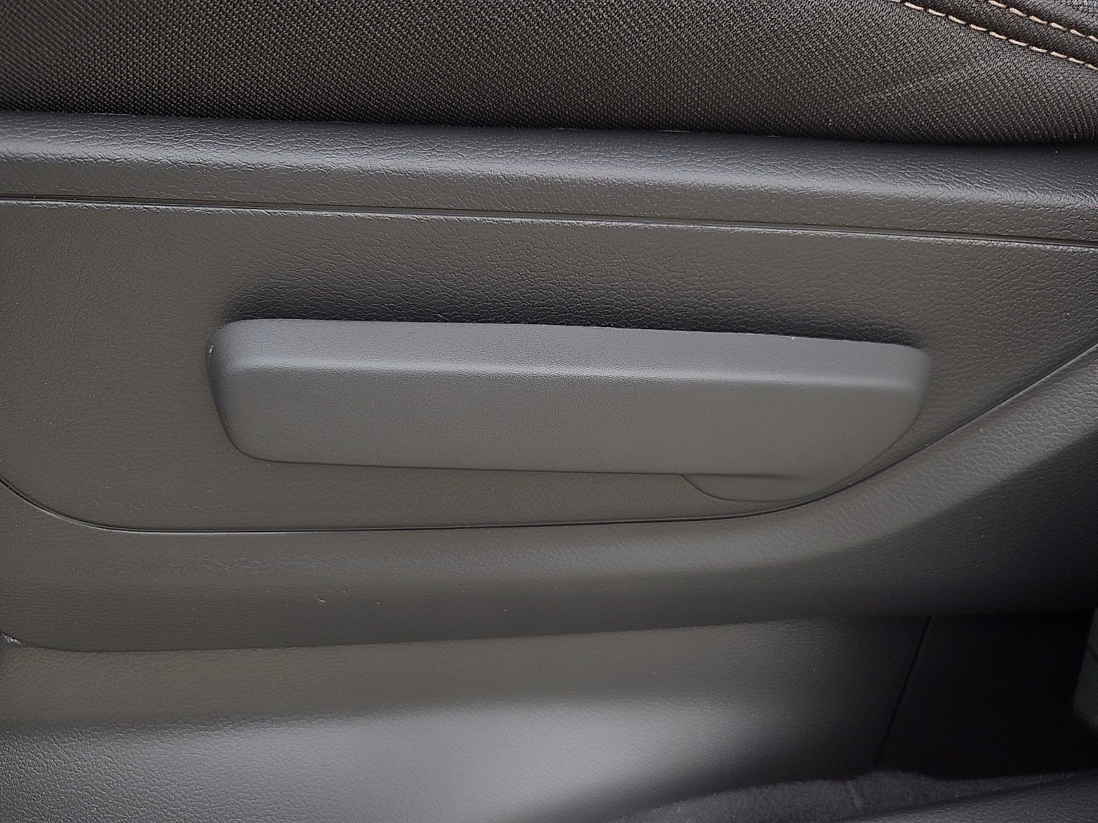 2027 RAM 1500 RAM 1500 EXPRESS CREW CAB 4X4 5'7' BOX