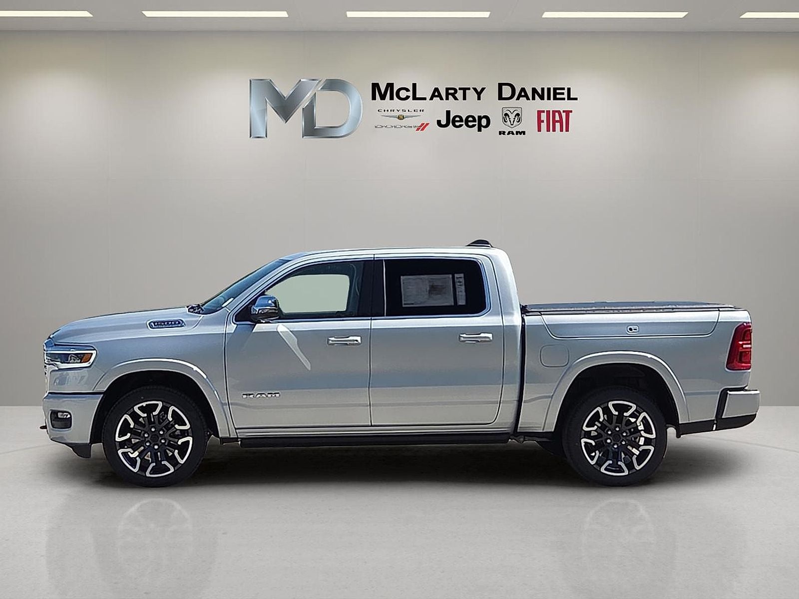 2026 RAM Ram 1500 RAM 1500 LIMITED LONGHORN CREW CAB 4X4 5'7' BOX