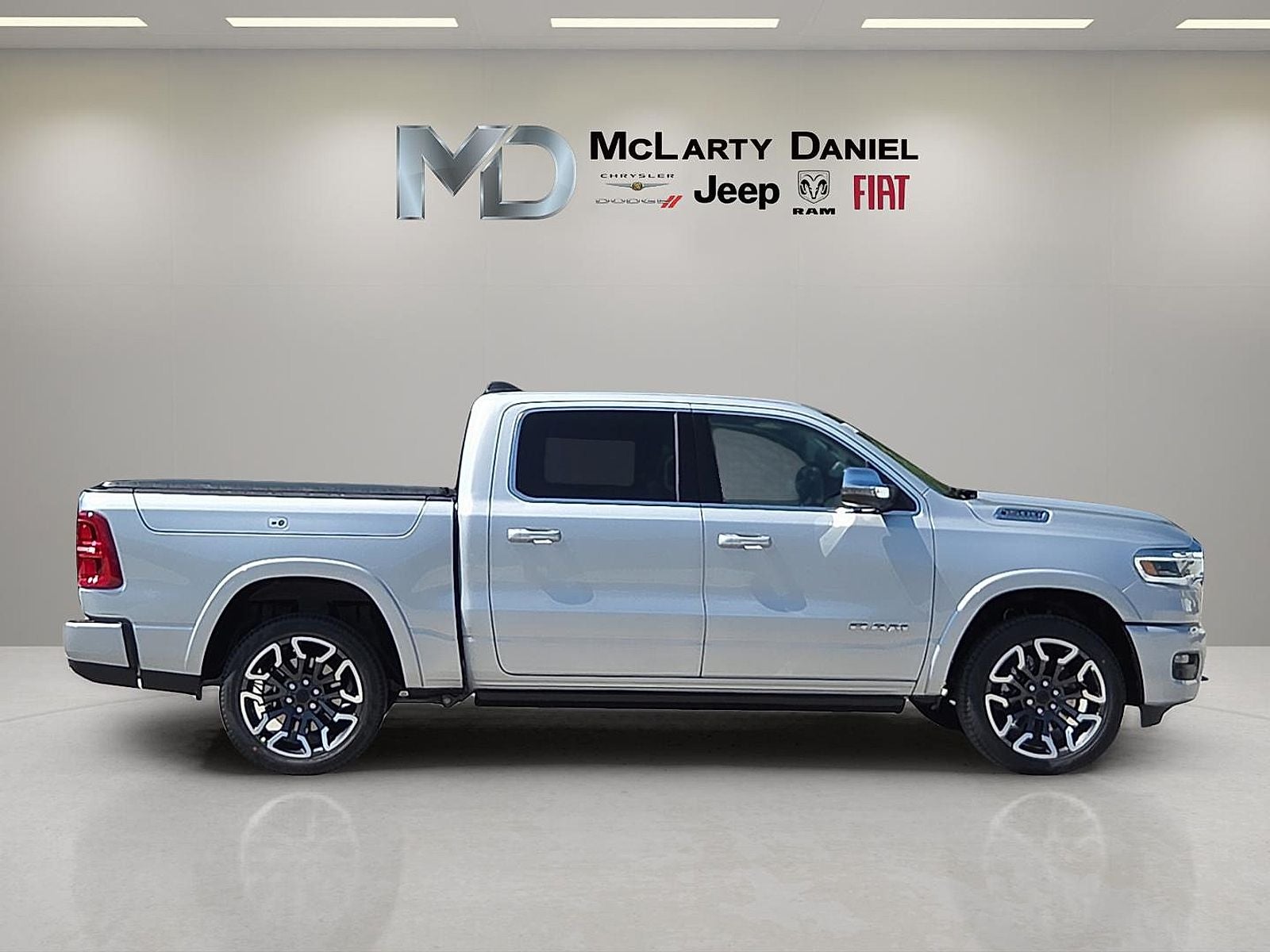 2026 RAM Ram 1500 RAM 1500 LIMITED LONGHORN CREW CAB 4X4 5'7' BOX