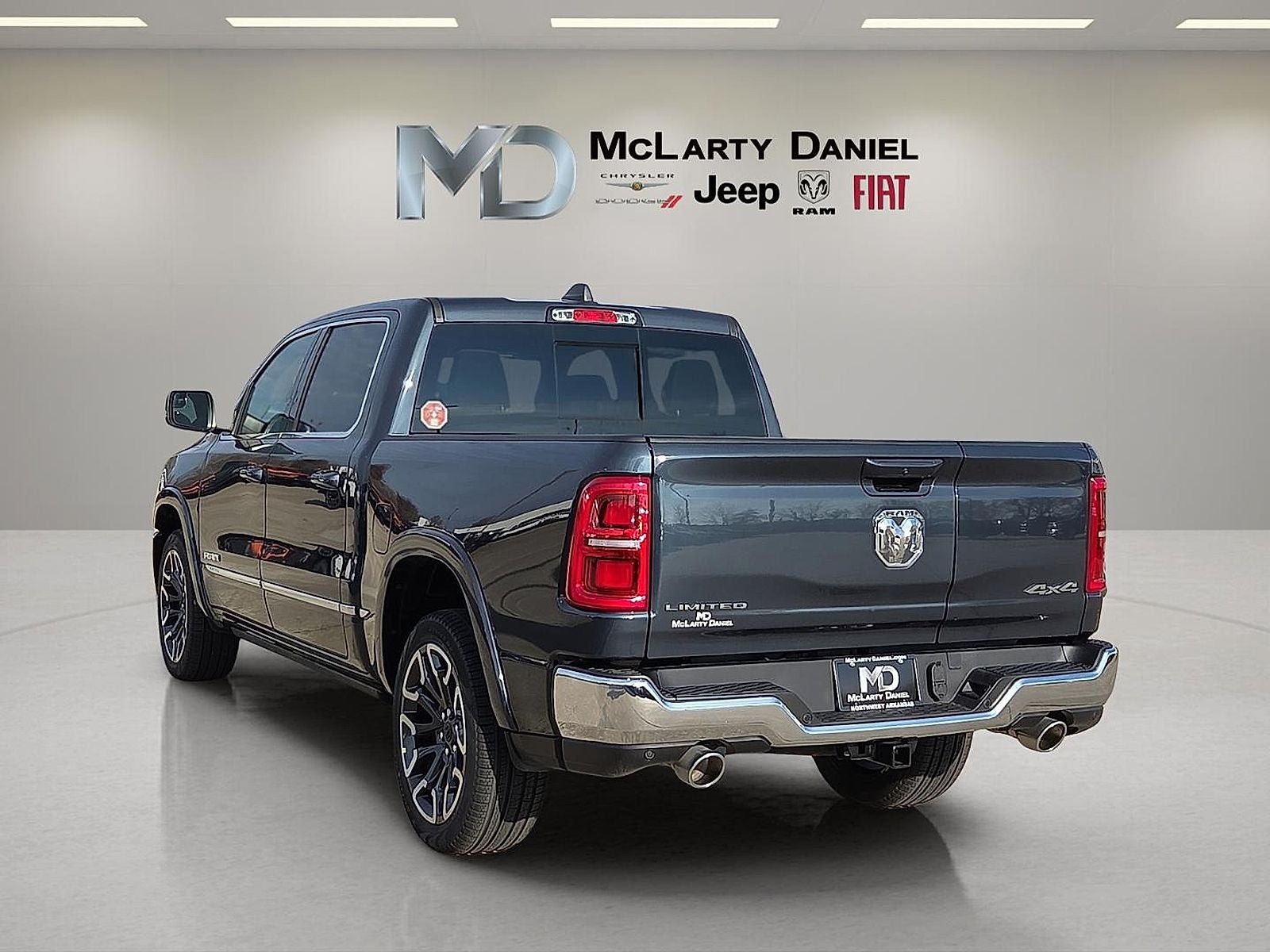 2026 RAM Ram 1500 RAM 1500 LIMITED CREW CAB 4X4 5'7' BOX