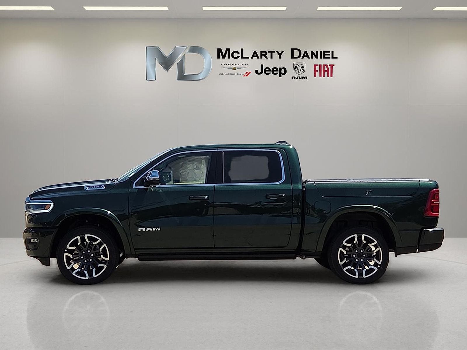 2026 RAM 1500 RAM 1500 LIMITED LONGHORN CREW CAB 4X4 5'7' BOX