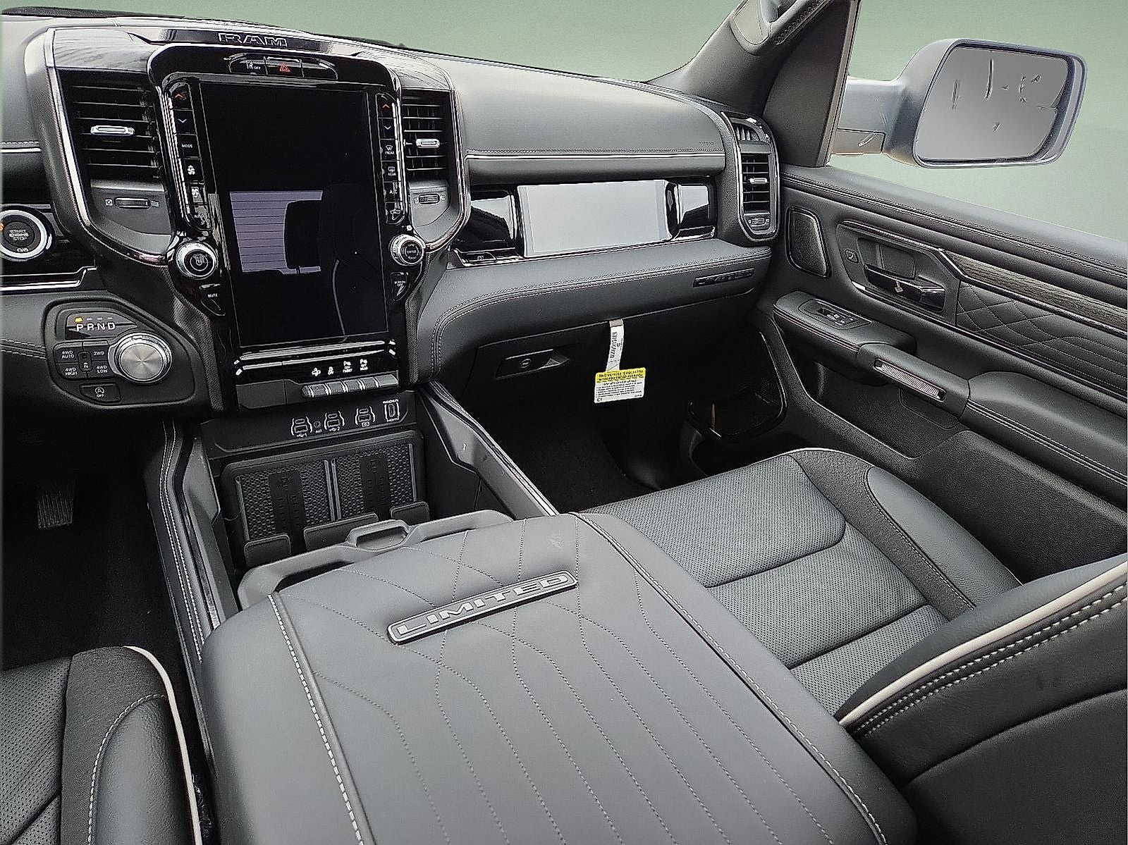 2026 RAM Ram 1500 RAM 1500 LIMITED CREW CAB 4X4 5'7' BOX