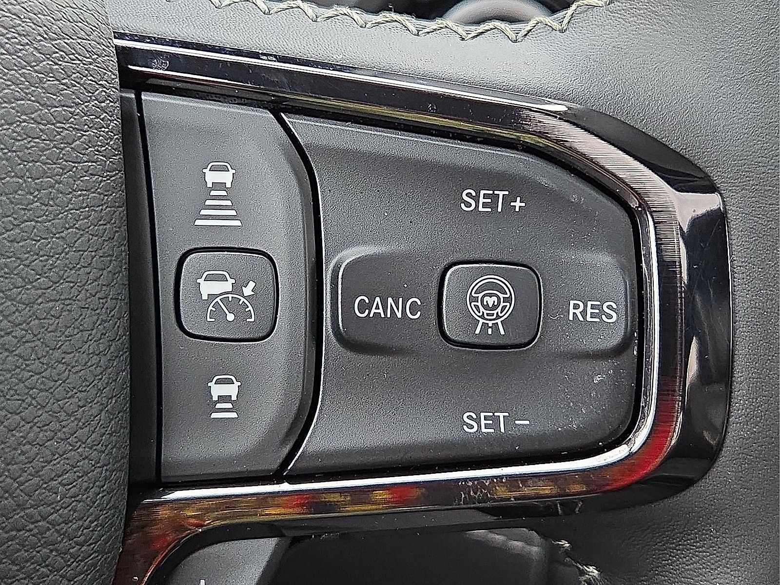 2026 RAM Ram 1500 RAM 1500 LIMITED CREW CAB 4X4 5'7' BOX