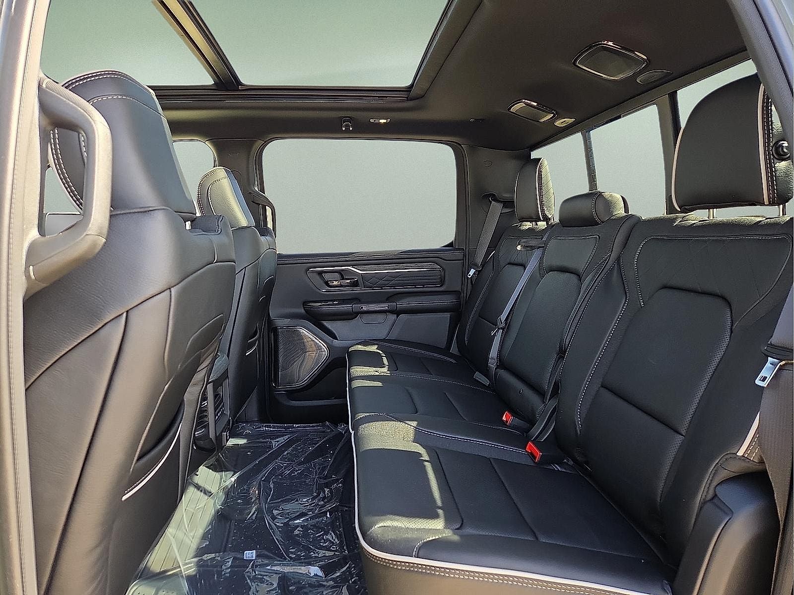 2026 RAM Ram 1500 RAM 1500 LIMITED CREW CAB 4X4 5'7' BOX