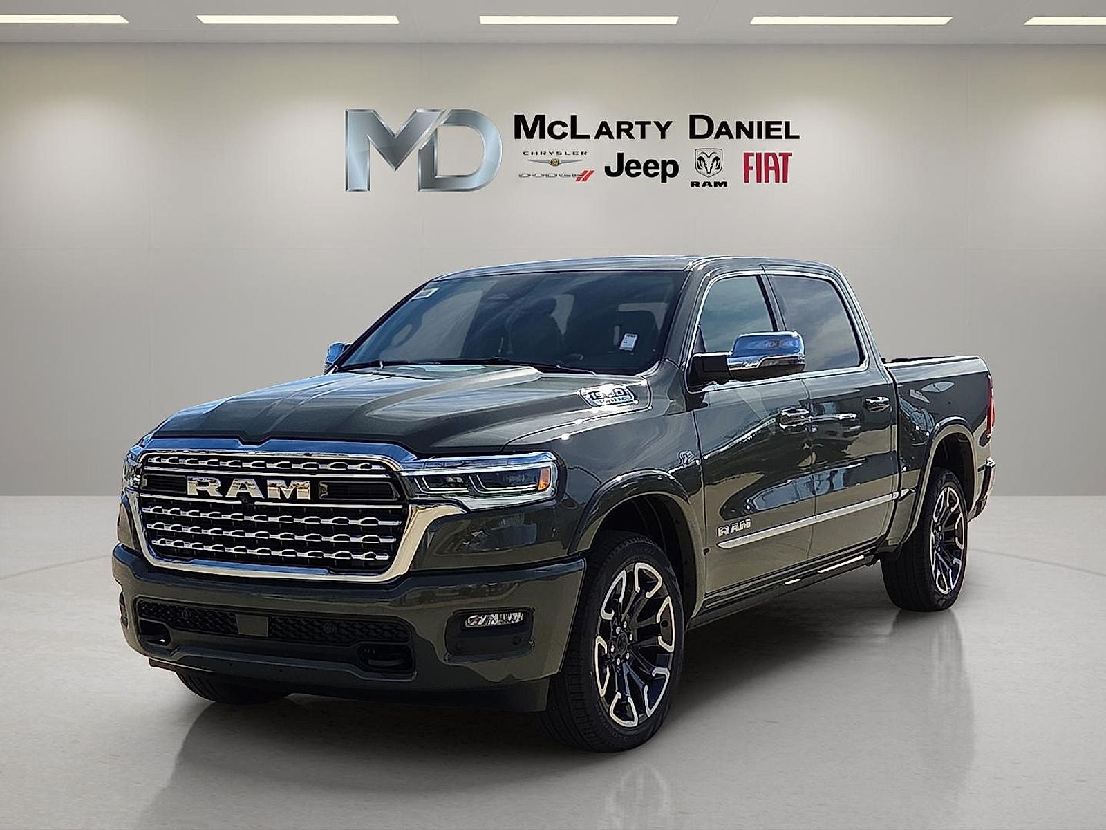 2026 RAM Ram 1500 RAM 1500 LIMITED CREW CAB 4X4 5'7' BOX