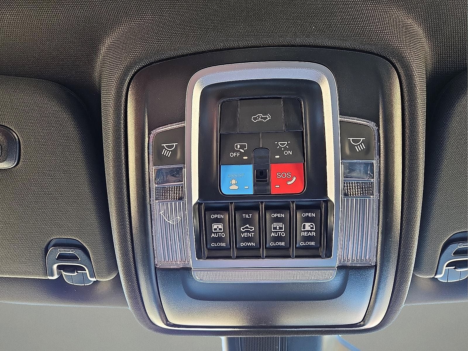 2026 RAM Ram 1500 RAM 1500 LIMITED CREW CAB 4X4 5'7' BOX