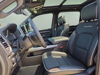 2025 RAM 1500 Laramie Crew Cab 4x4 5'7' Box