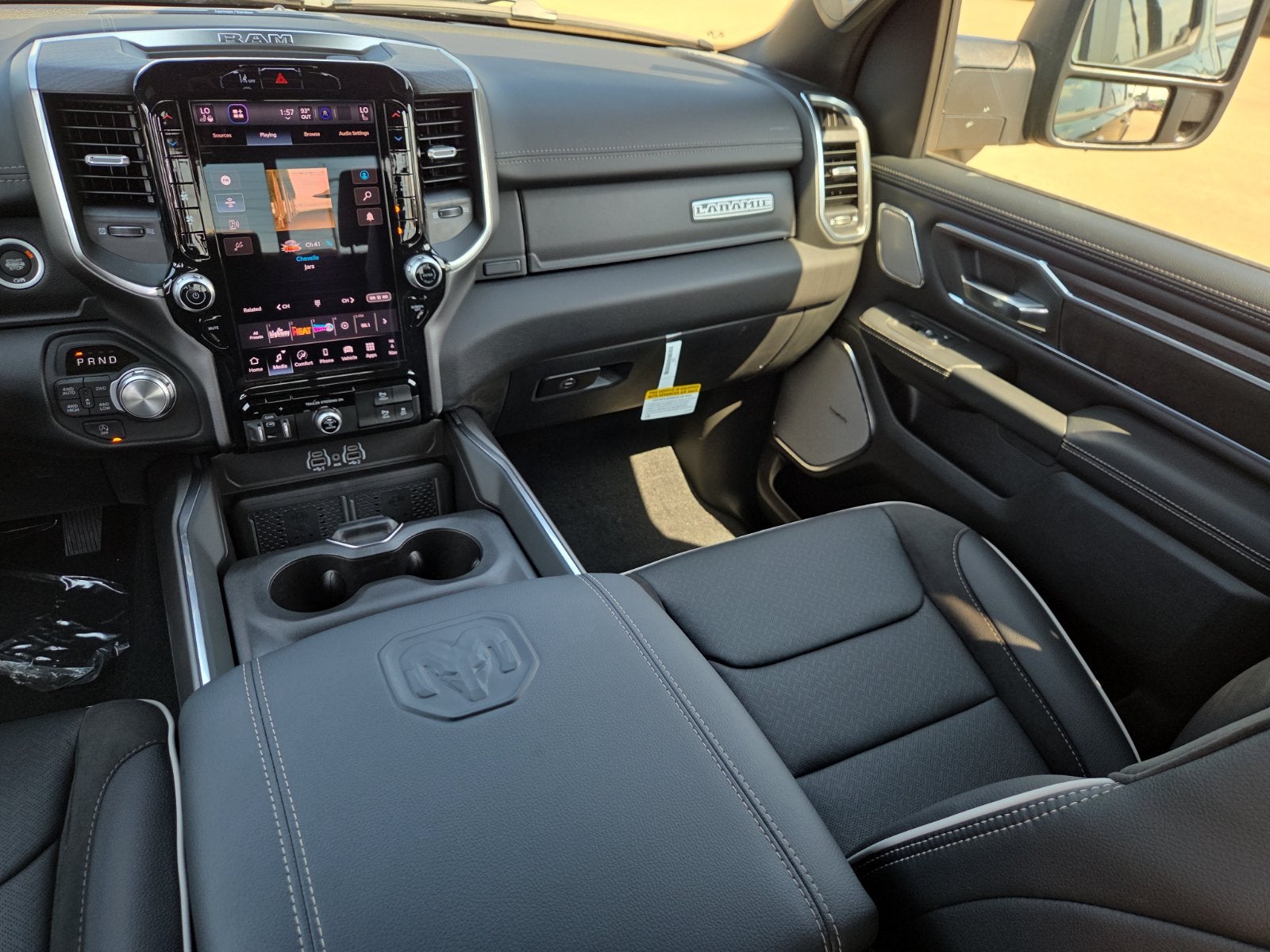 2027 RAM 1500 RAM 1500 LARAMIE CREW CAB 4X4 5'7' BOX