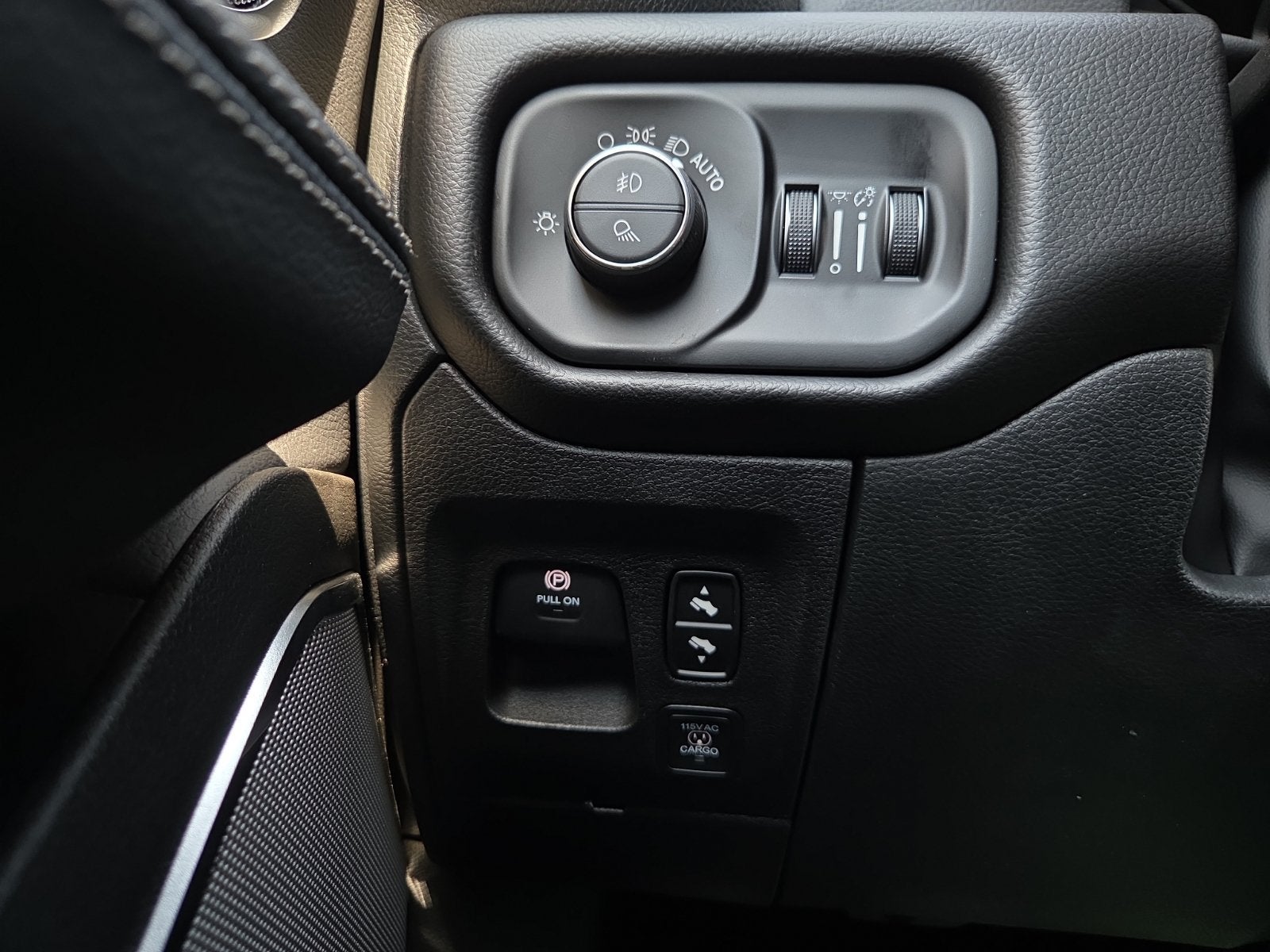 2027 RAM 1500 RAM 1500 LARAMIE CREW CAB 4X4 5'7' BOX