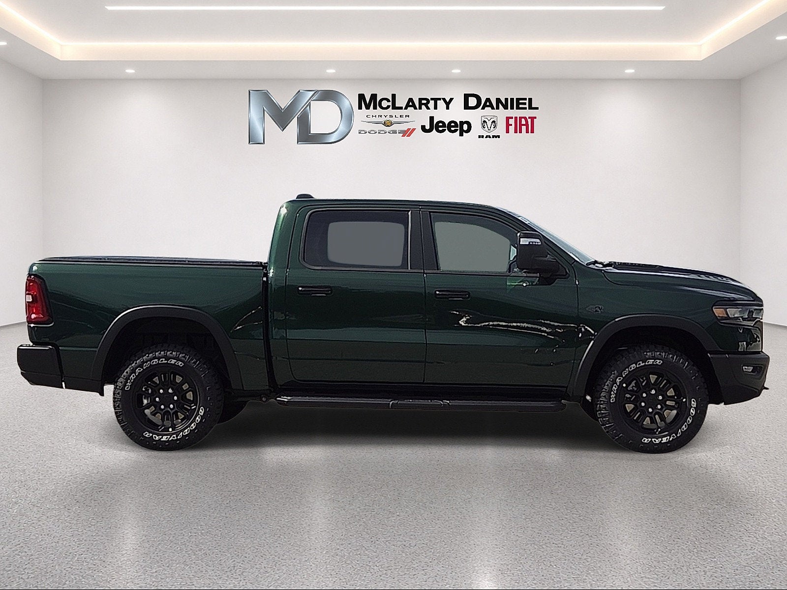 2027 RAM 1500 RAM 1500 REBEL CREW CAB 4X4 5'7' BOX
