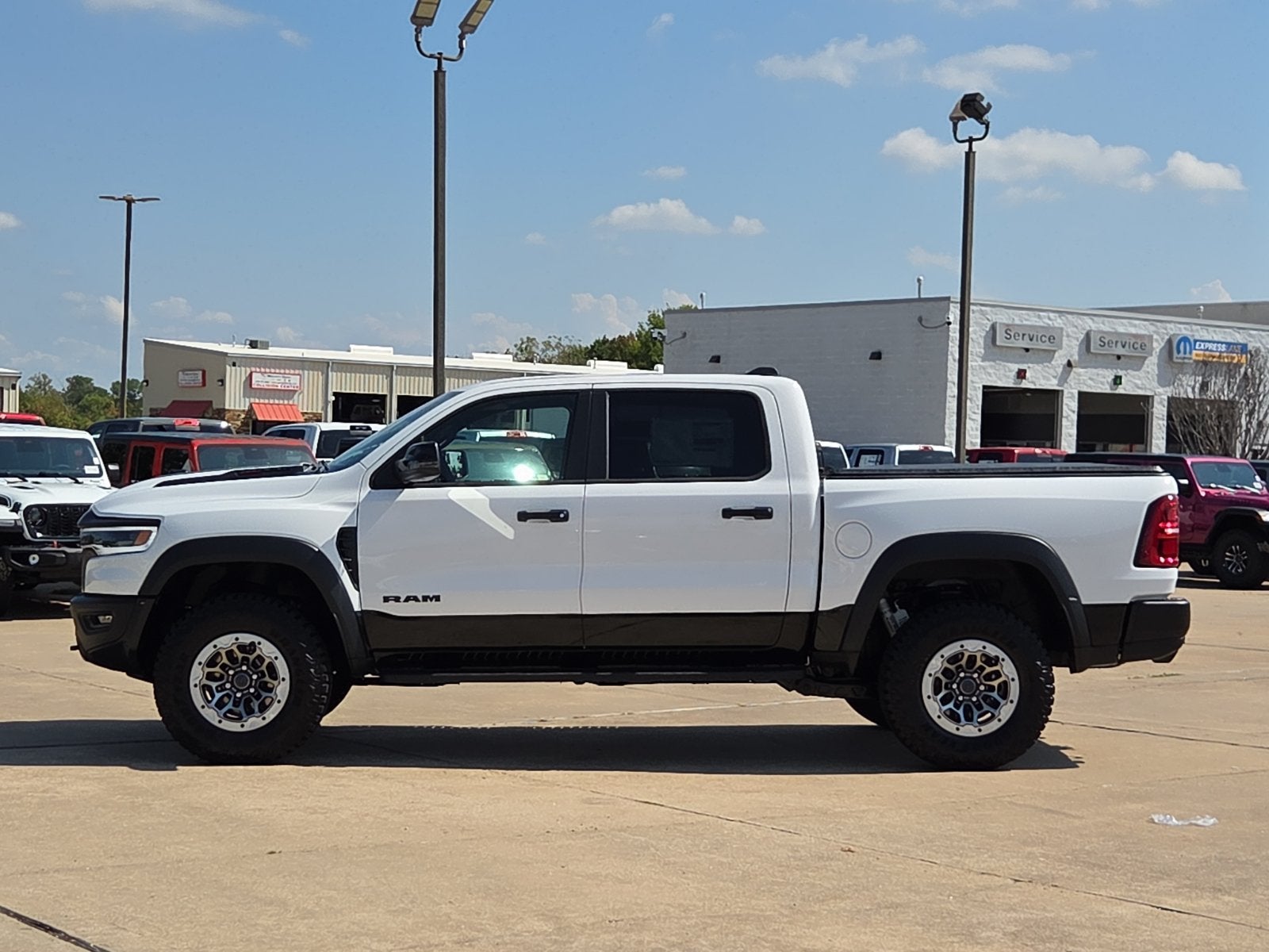 2027 RAM 1500 RAM 1500 RHO CREW CAB 4X4 5'7' BOX