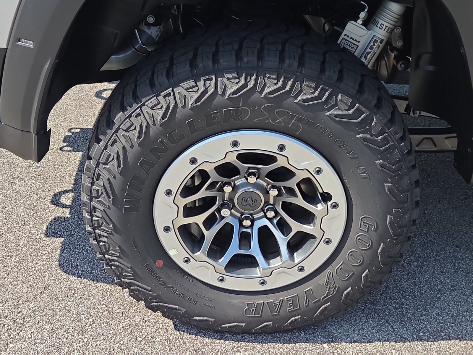 2027 RAM 1500 RAM 1500 RHO CREW CAB 4X4 5'7' BOX