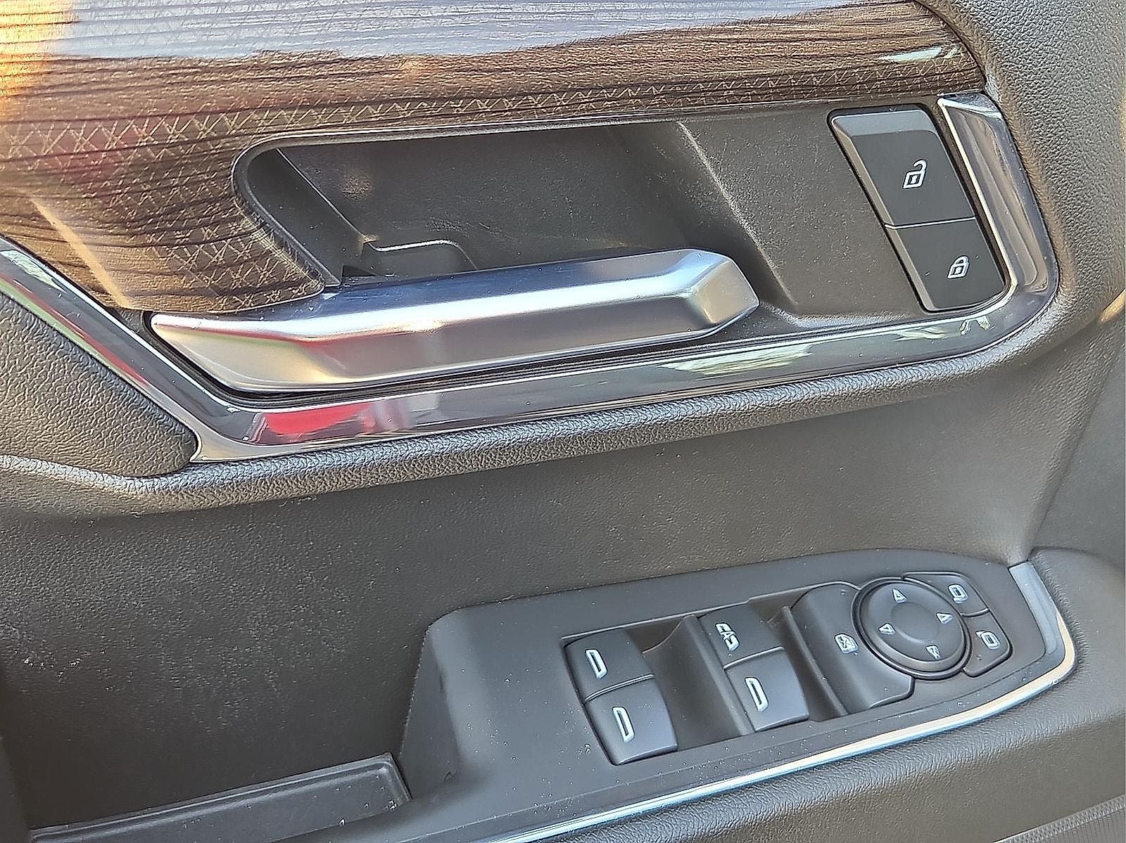 2024 Chevrolet Silverado 1500 4WD Crew Cab Short Bed RST