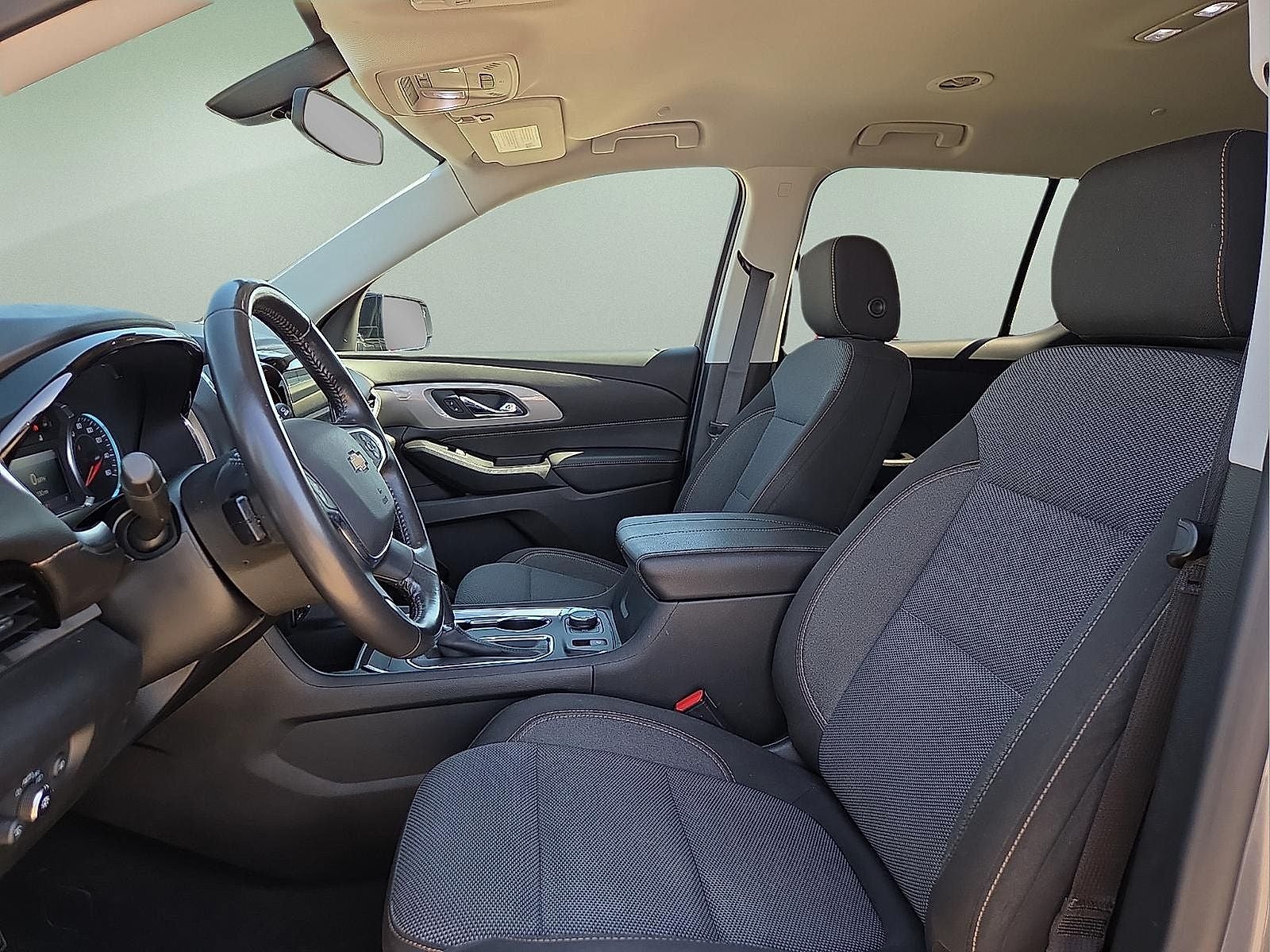 2020 Chevrolet Traverse AWD LT Cloth