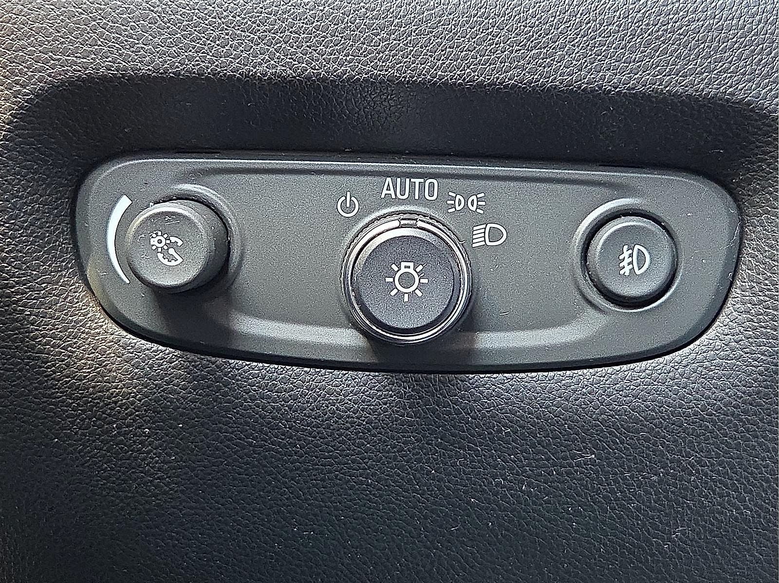 2020 Chevrolet Traverse AWD LT Cloth