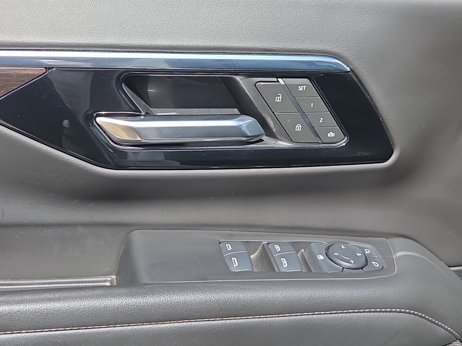 2025 Chevrolet Tahoe 2WD LT