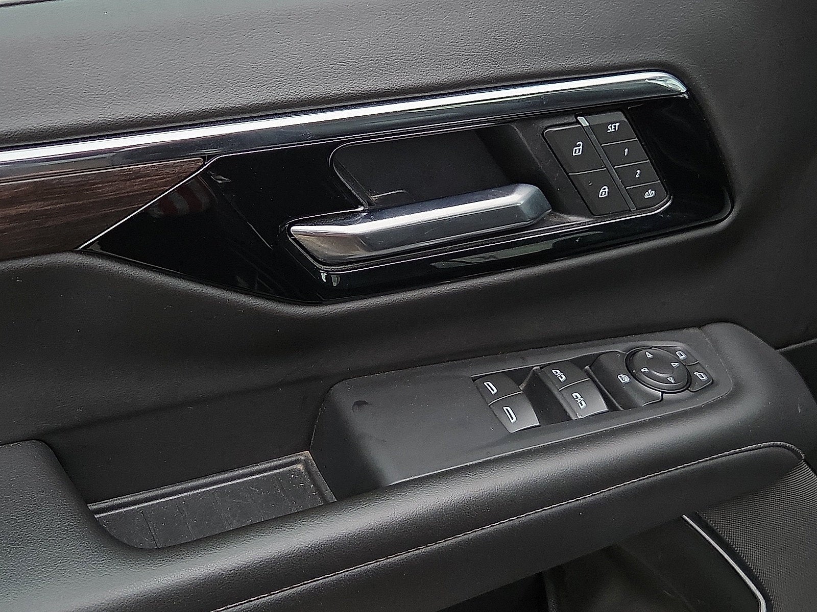 2025 Chevrolet Tahoe 4WD LT