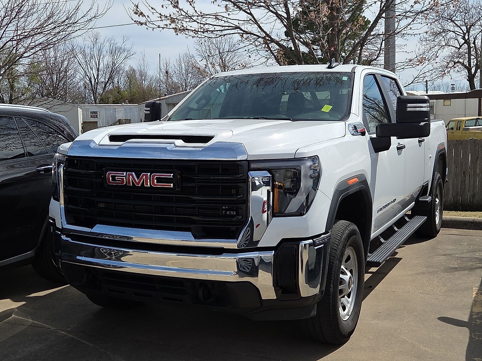 2024 GMC Sierra 2500HD 4WD Crew Cab Standard Bed Pro