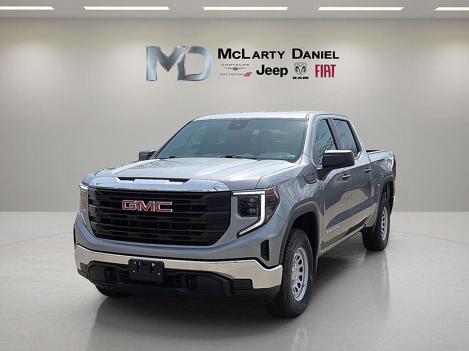 2023 GMC Sierra 1500 4WD Crew Cab Short Box Pro