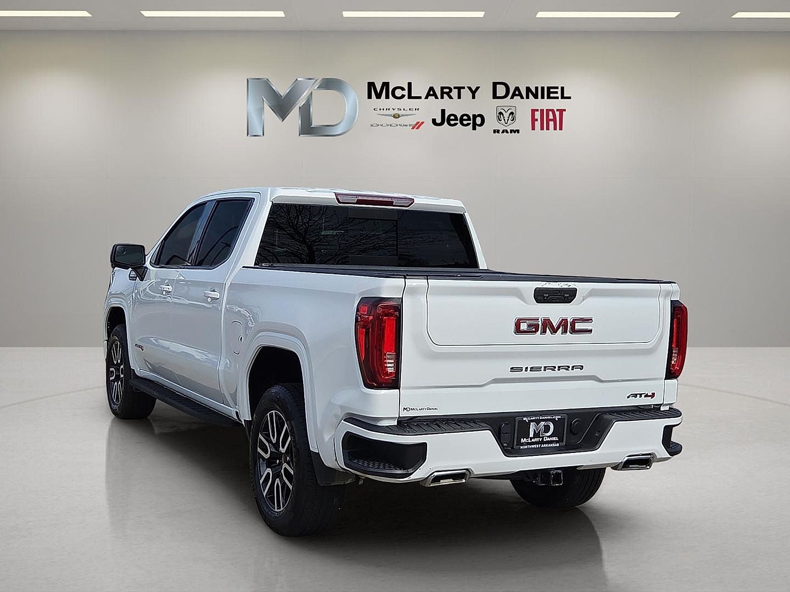 2022 GMC Sierra 1500 4WD Crew Cab Short Box AT4