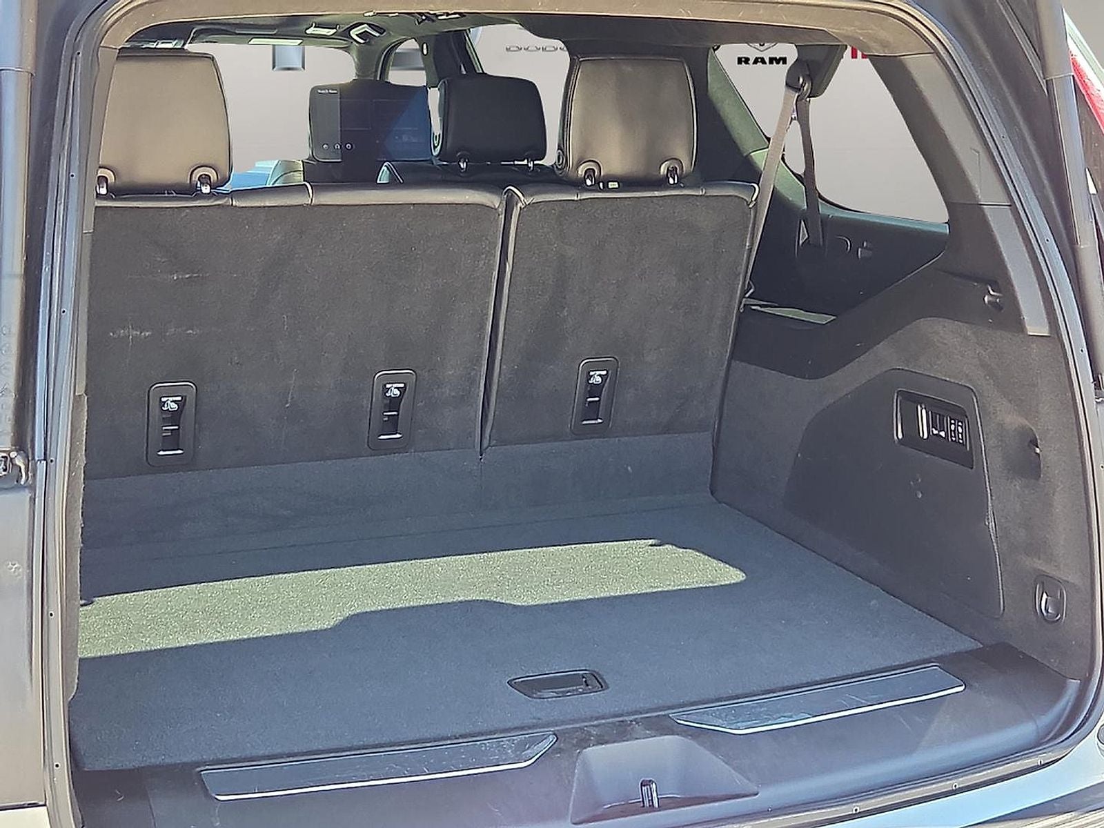 2023 Cadillac Escalade ESV 4WD Sport Platinum