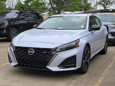 2025 Nissan Altima SR FWD