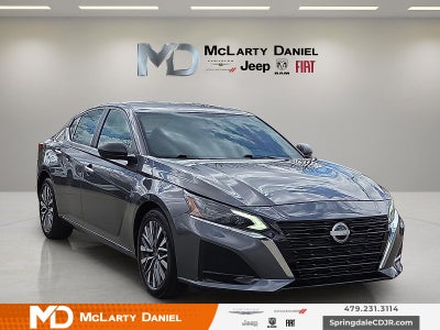 2025 Nissan Altima SV FWD