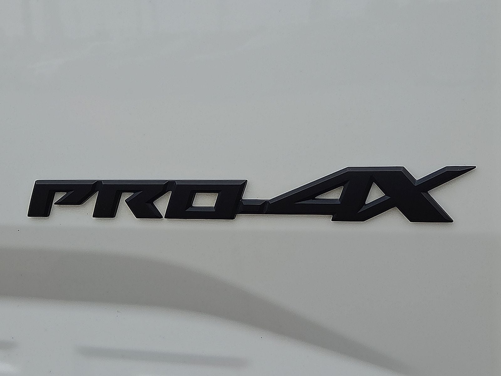 2023 Nissan Frontier Crew Cab PRO-4X 4x4
