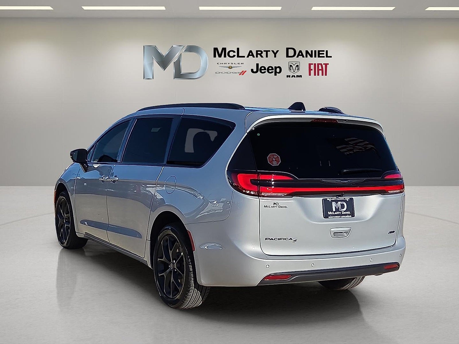 2026 Chrysler Pacifica PACIFICA SELECT AWD