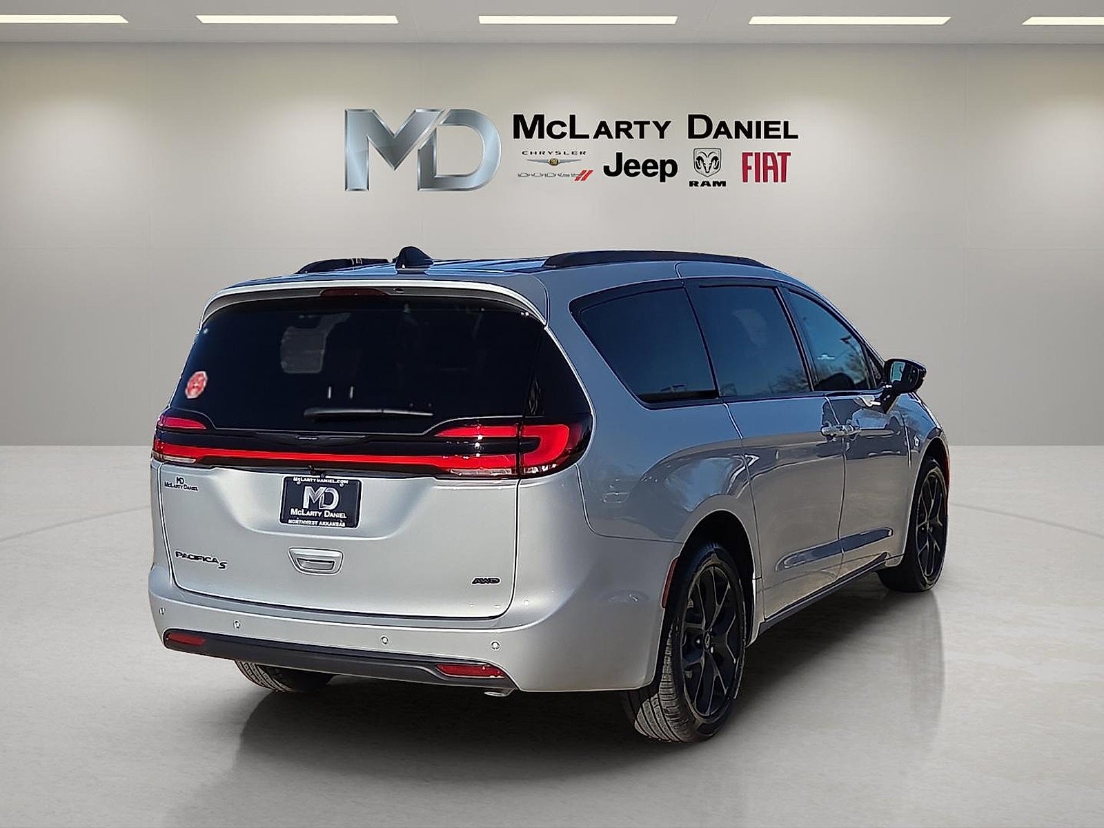 2026 Chrysler Pacifica PACIFICA SELECT AWD