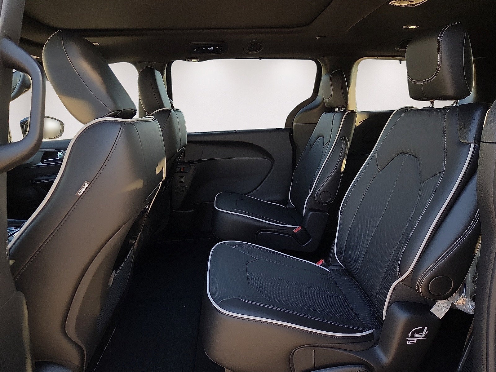 2027 Chrysler Pacifica PACIFICA LIMITED AWD