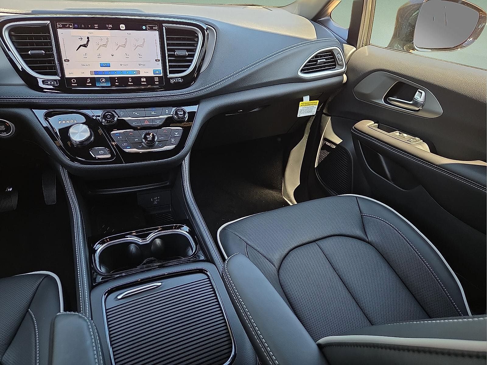 2027 Chrysler Pacifica PACIFICA LIMITED AWD